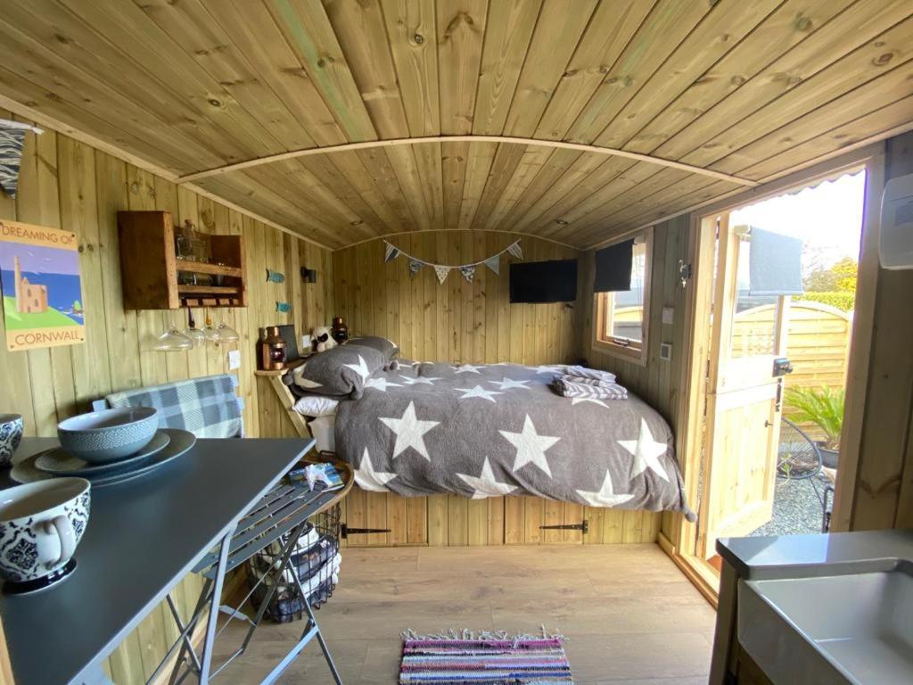 Stargazy Shepherds Hut Сент-Айвс Экстерьер фото
